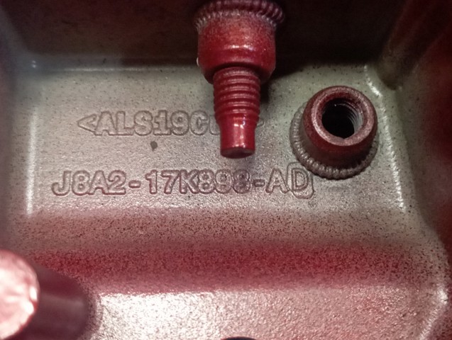 Кронштейн бампера переднього LR091875 LAND ROVER
