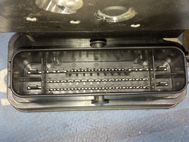 Блок керування АБС (ABS) LR112596 LAND ROVER