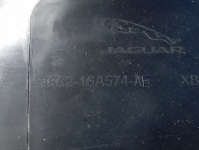 Підкрилок передній лівий LR142090 LAND ROVER