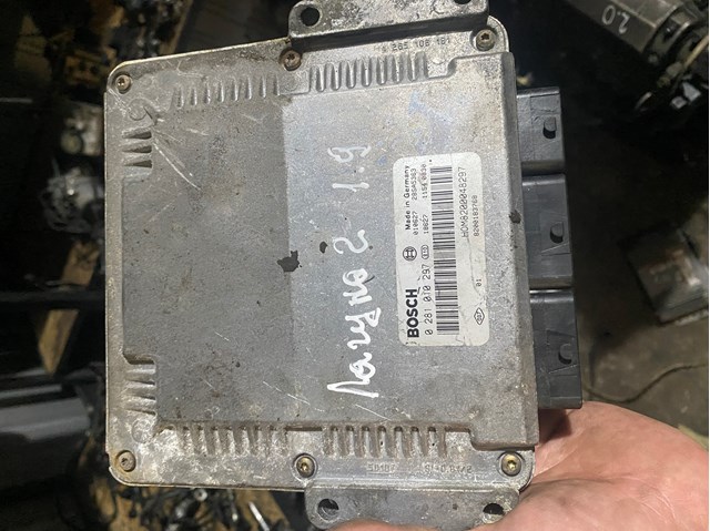 Блок електронного управління 0281010297 RENAULT