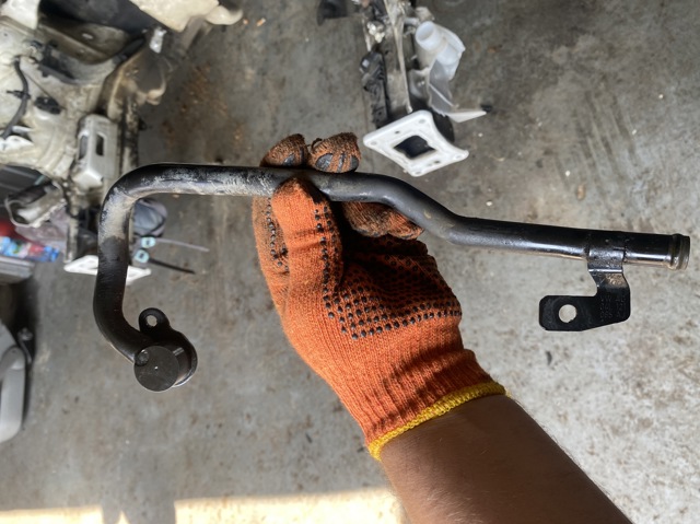 Патрубок термостата Шкода Октавія 4 A8