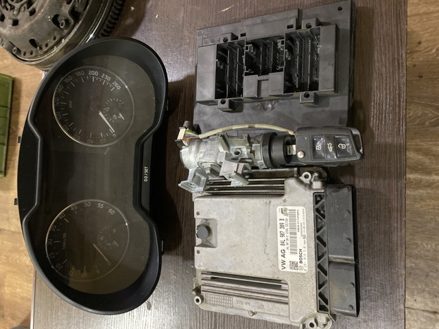 Мізки двигуна 04L907309B VAG