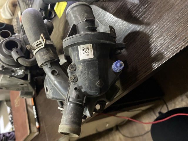 Термостат в зборі Opel Movano B