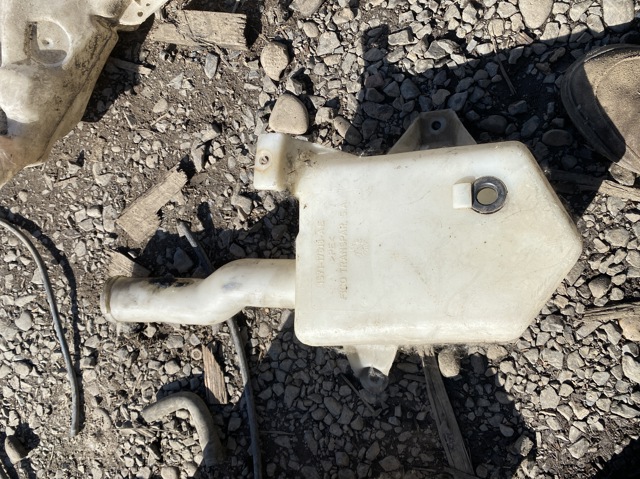 Бачок омивача скла 1S7117618AE FORD
