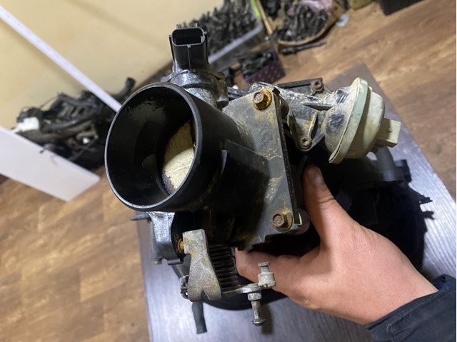 Заслінка повітряна 1S7U9E927CA MAZDA