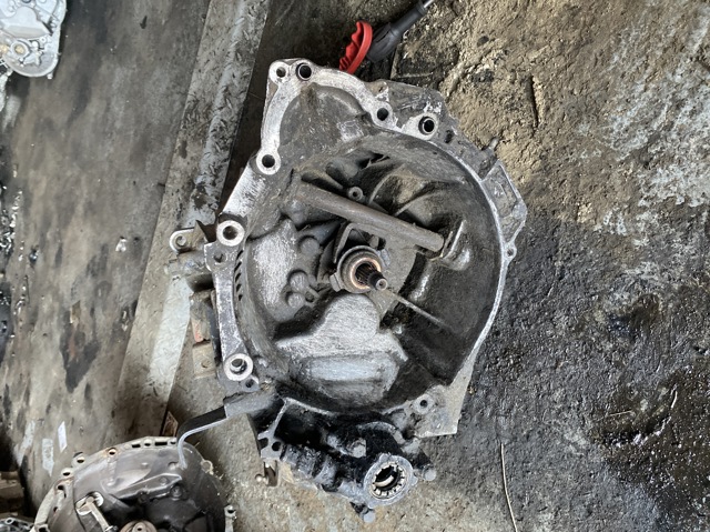 Коробка механіка в зборі 20TA76 PEUGEOT