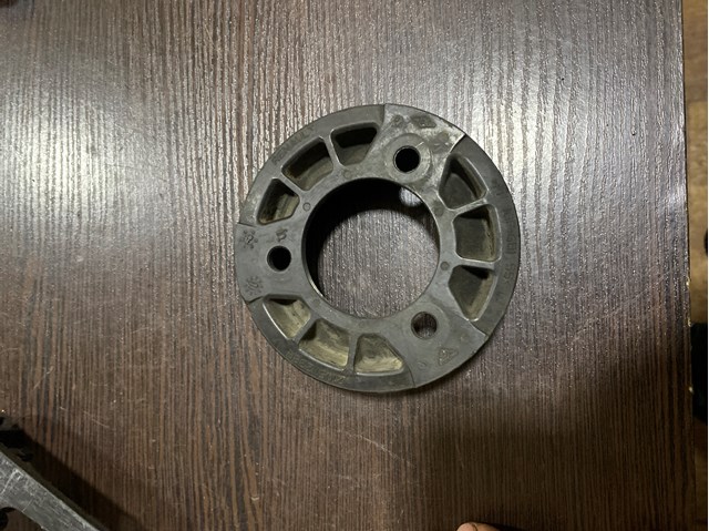 Шків водяної помпи Renault Master 3