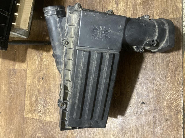 Корпус повітряного фільтра 3C0129607AC VAG
