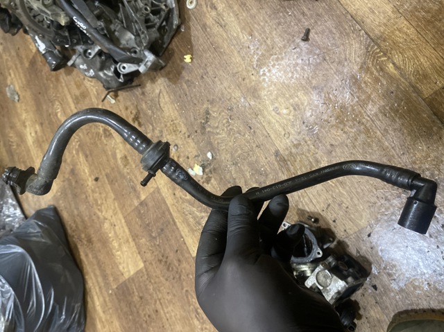 Шланг (патрубок) вакуумного насоса 3C0612041H VAG