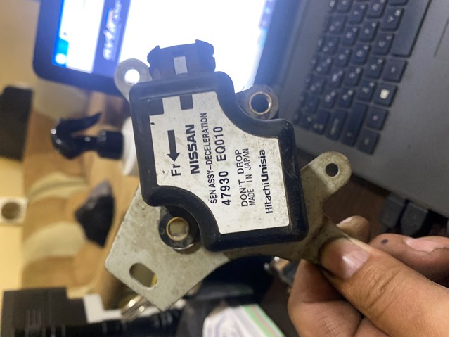 Датчик поздовжнього прискорення 47930EQ010 NISSAN