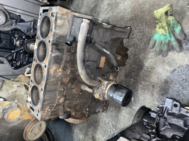 Двигун у зборі 4HX PEUGEOT