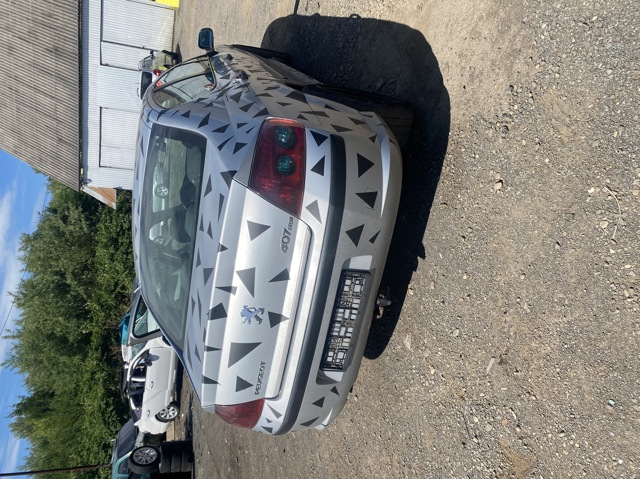Буфер (бампер) задній 7410V3 PEUGEOT