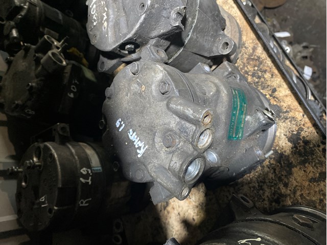 Компресор системи кондиціювання 7700100417 RENAULT