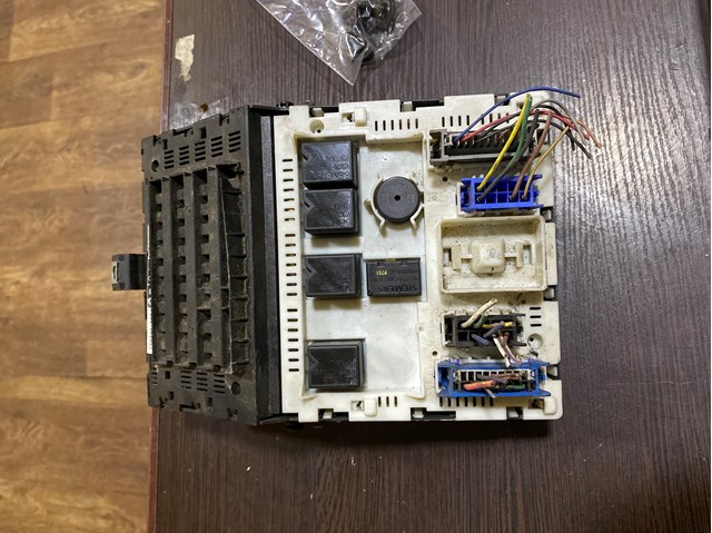 7703297786J Renault (RVI)