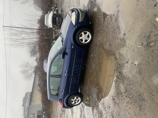 Пасажирські передні двері 7751473729 RENAULT