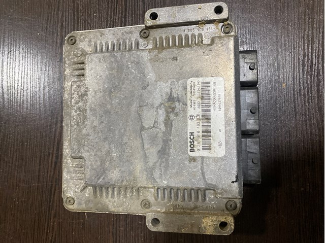 Блок електронного управління 8200039569 RENAULT