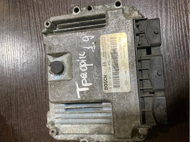 Комп'ютер двигуна Opel Vivaro A