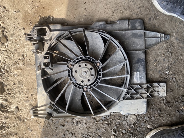 Електровентилятор радіатора 8200151465 RENAULT
