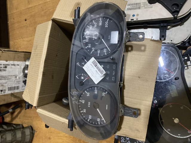 Покажчик напруги (вольтметр) 8200176654 RENAULT