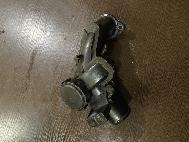 Масловіддільник газів 8200323338 RENAULT