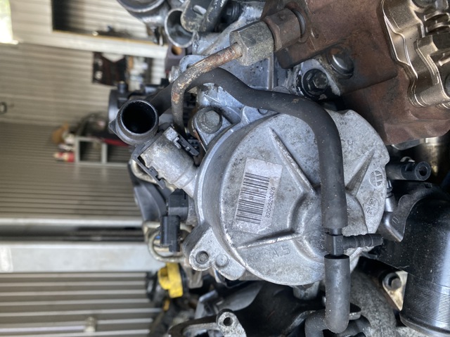 Насос вакуумний 8200520476 RENAULT