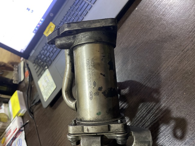 Радіатор системи рециркуляції ОГ 8200545260 RENAULT