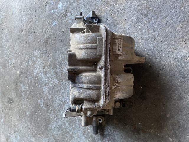 Колектор впускний 90536060 OPEL