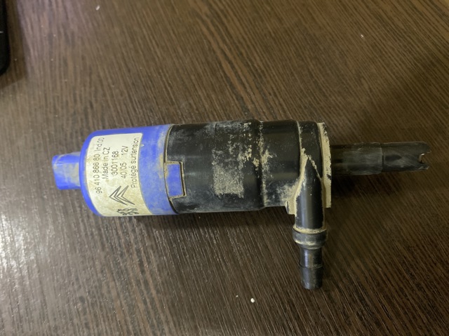 Насос омивача фар 9641086680 PEUGEOT