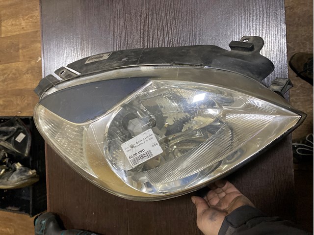 Фара правая 9649557380 PEUGEOT