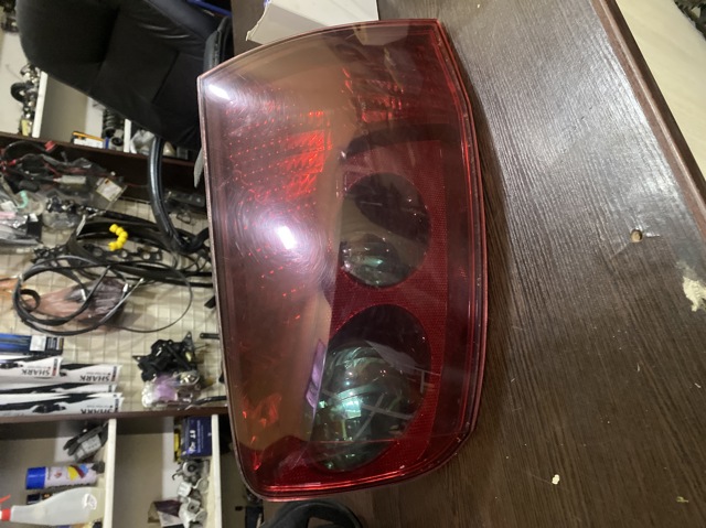 Ліхтар задній лівий 9656606380 PEUGEOT