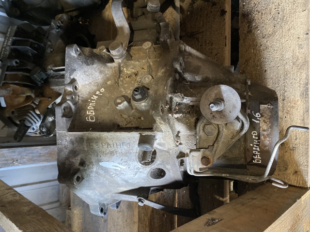 Ручна коробка передач 9680886610 PEUGEOT