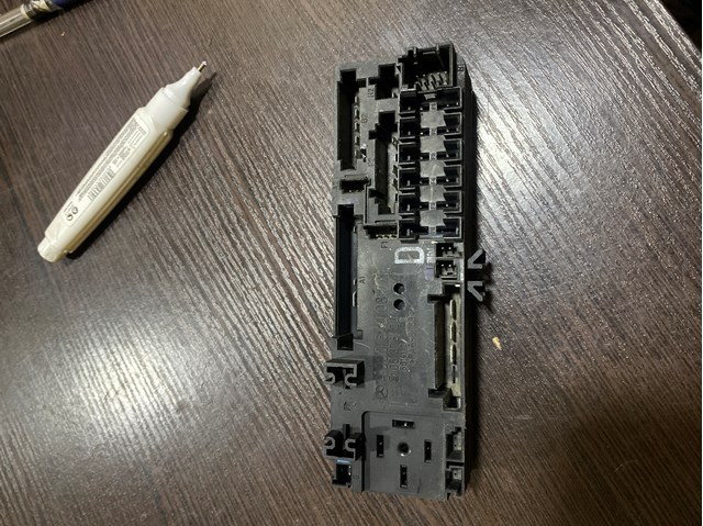 Монтажний блок A0005400372 MERCEDES