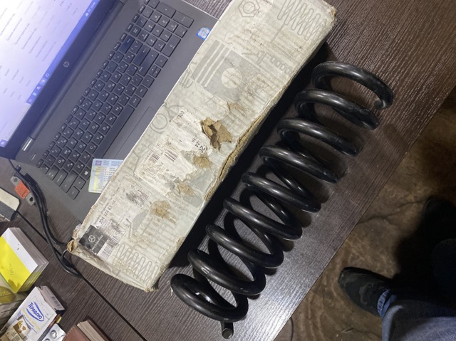 Пружини задні A2043246304 MERCEDES