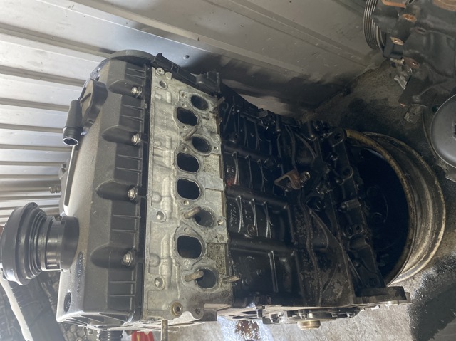 Мотор в зборі BXE VAG