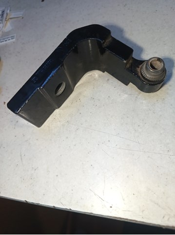 Петля задніх лівих дверей 41527259597 BMW