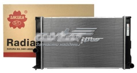 Радіатор двигуна Toyota Prius