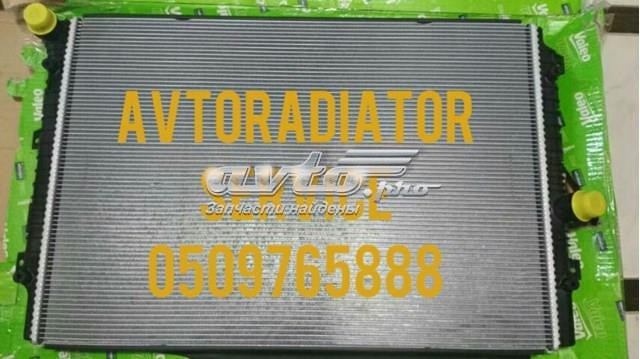 Радіатор охолодження двигуна 735629 VALEO