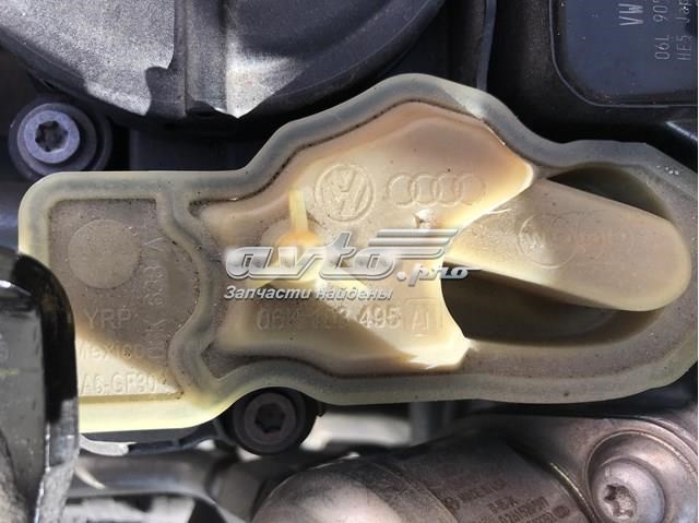 Масловіддільник газів 06K103495AH VAG