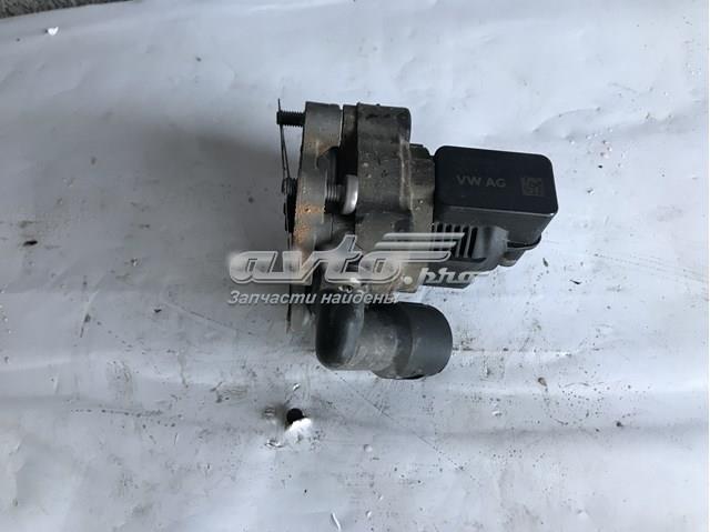 Клапан подачі вторинного повітря 06K131097L VAG