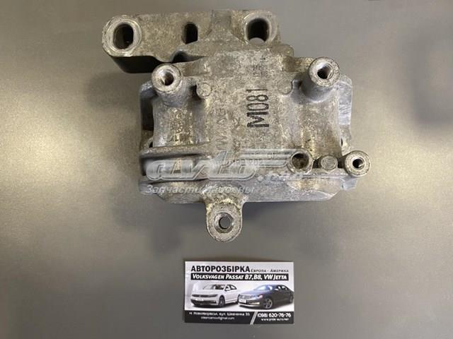 Права подушка мотора 1K0199262CR VAG