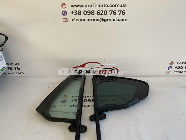 Задня кватирка права 3G9845214 VAG