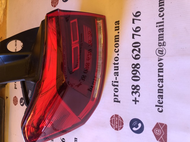 Задній лівий зовнішній ліхтар 3G9945095G VAG
