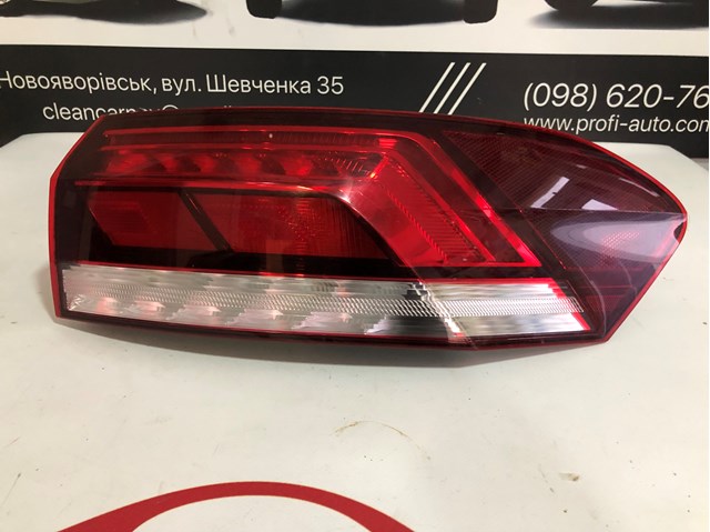 Стоп задній 561945096R VAG