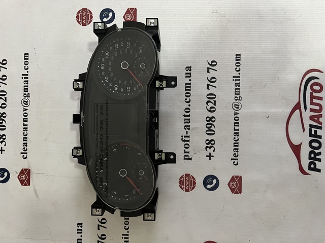 щиток приладу 5NA920850C VAG