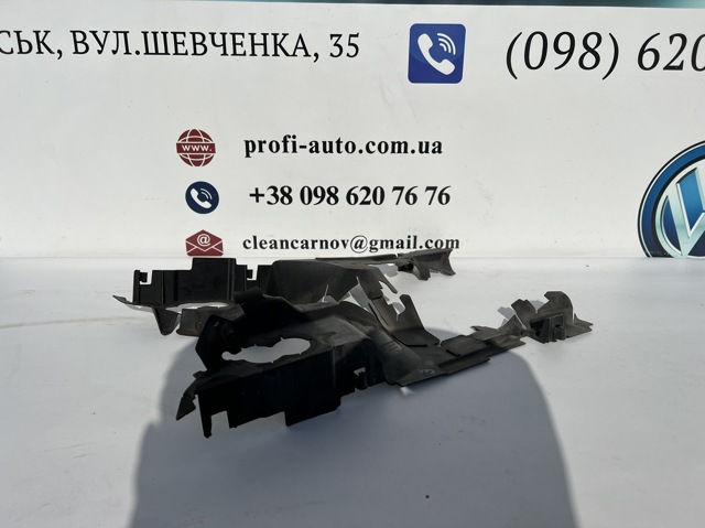 Повітропровід / дефлектор радіатора, лівий 5NN121283F VAG