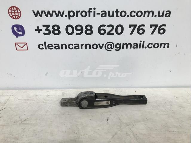 Подушка двигуна передня 5Q0199855P VAG