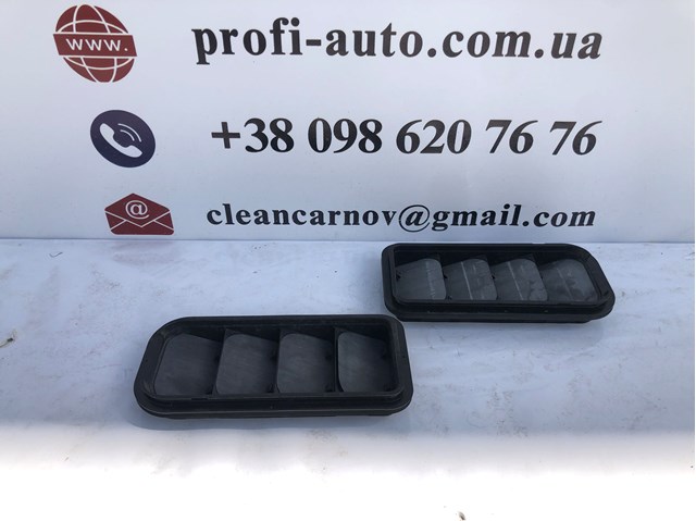 Решітка вентиляційна задня 7N0819465E VAG