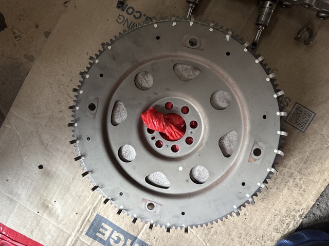 Маховик із зубчастим ободом в зборі 123311CA0B NISSAN