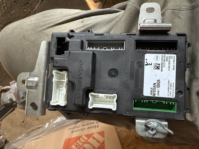 Блок комфорту 284B11BA0A NISSAN