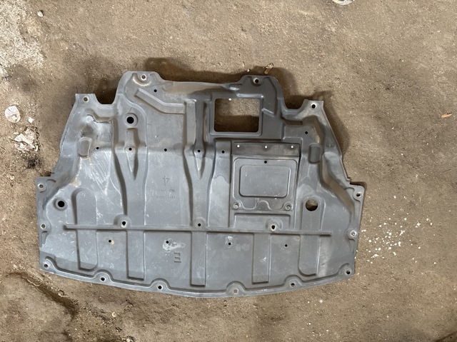 Захист моторного відсіку 75892JK500 NISSAN